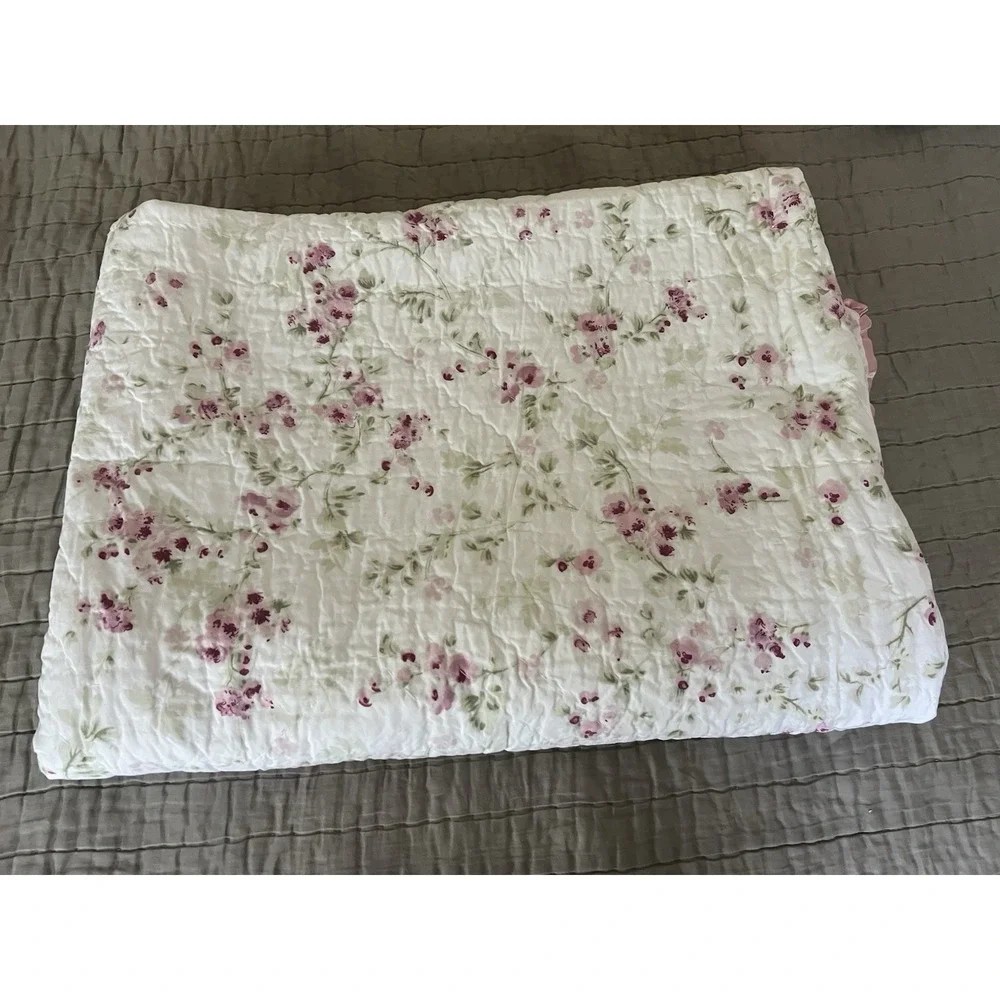 Simply Shabby Chic Rachel Ashwell Twin Cherry Blossom Quilt 100% Cott Satin Trim